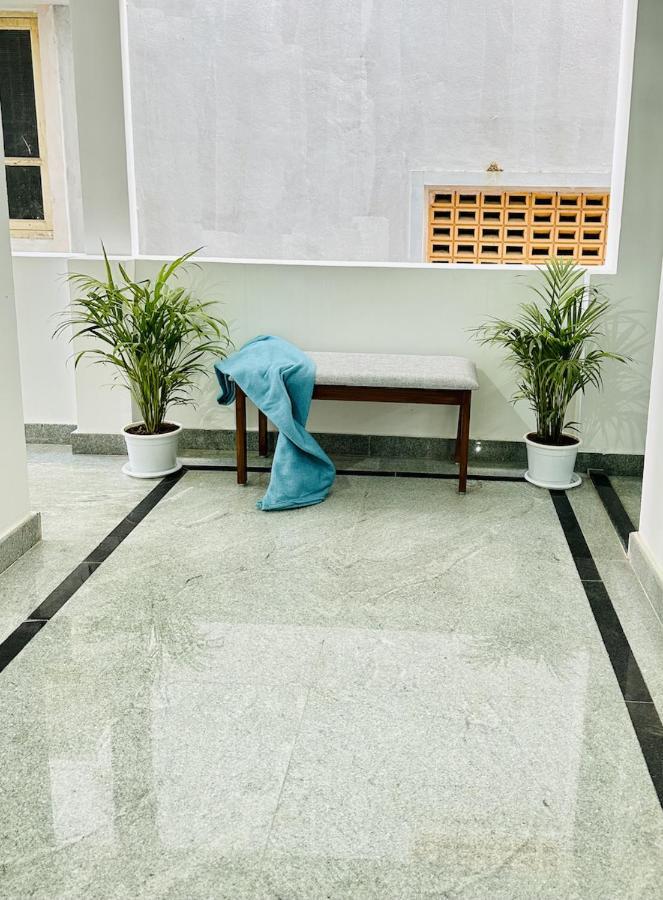 Tirupati Homestay - Shilparamam - Luxury Ac Apartments By Stayflexi - Fast Wifi, Kitchen, Android Tv - Walk To Ps4 Pure Veg Restaurant - Easy Access To Airport, Railway Station And To All Temples 외부 사진