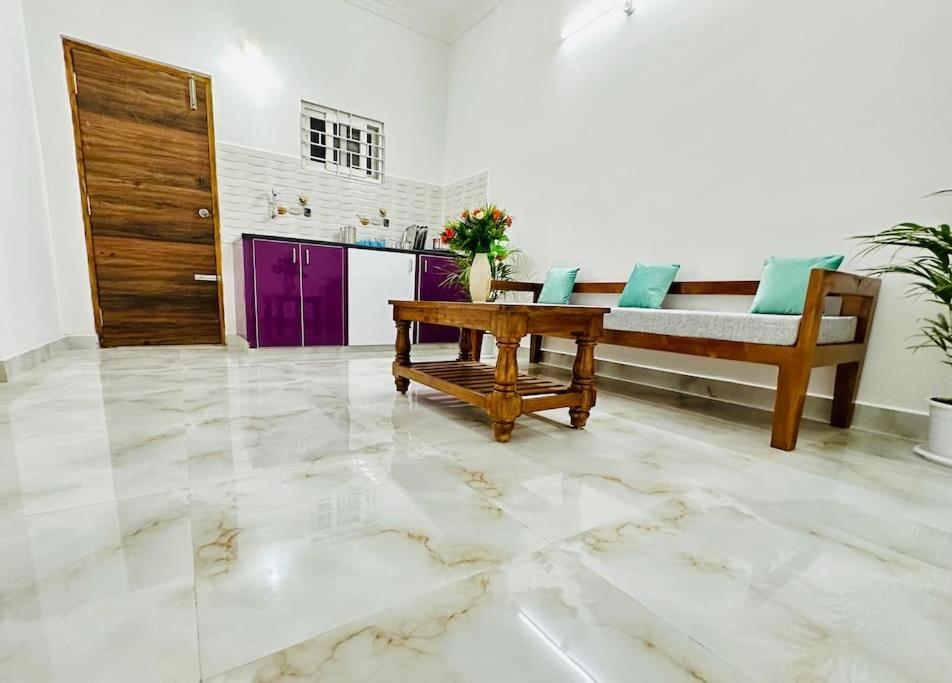 Tirupati Homestay - Shilparamam - Luxury Ac Apartments By Stayflexi - Fast Wifi, Kitchen, Android Tv - Walk To Ps4 Pure Veg Restaurant - Easy Access To Airport, Railway Station And To All Temples 외부 사진