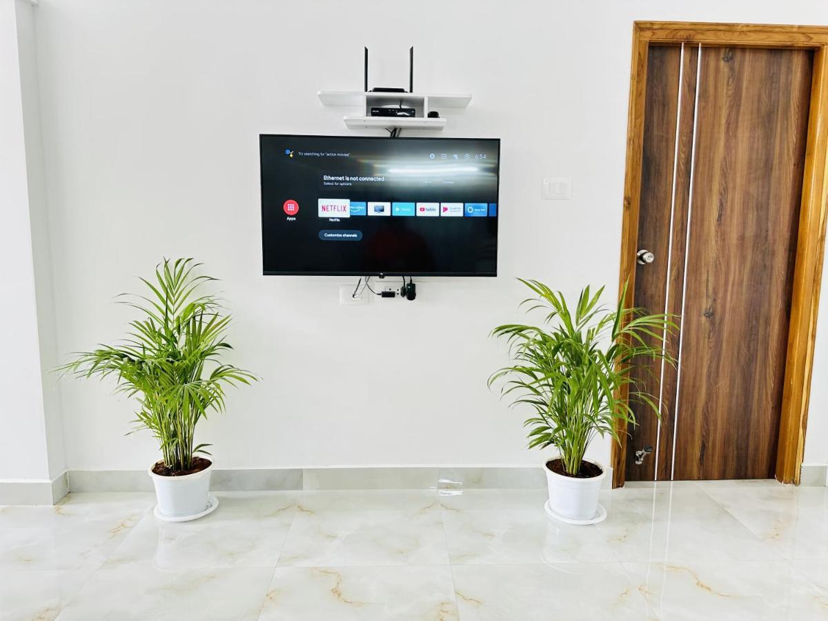 Tirupati Homestay - Shilparamam - Luxury Ac Apartments By Stayflexi - Fast Wifi, Kitchen, Android Tv - Walk To Ps4 Pure Veg Restaurant - Easy Access To Airport, Railway Station And To All Temples 외부 사진